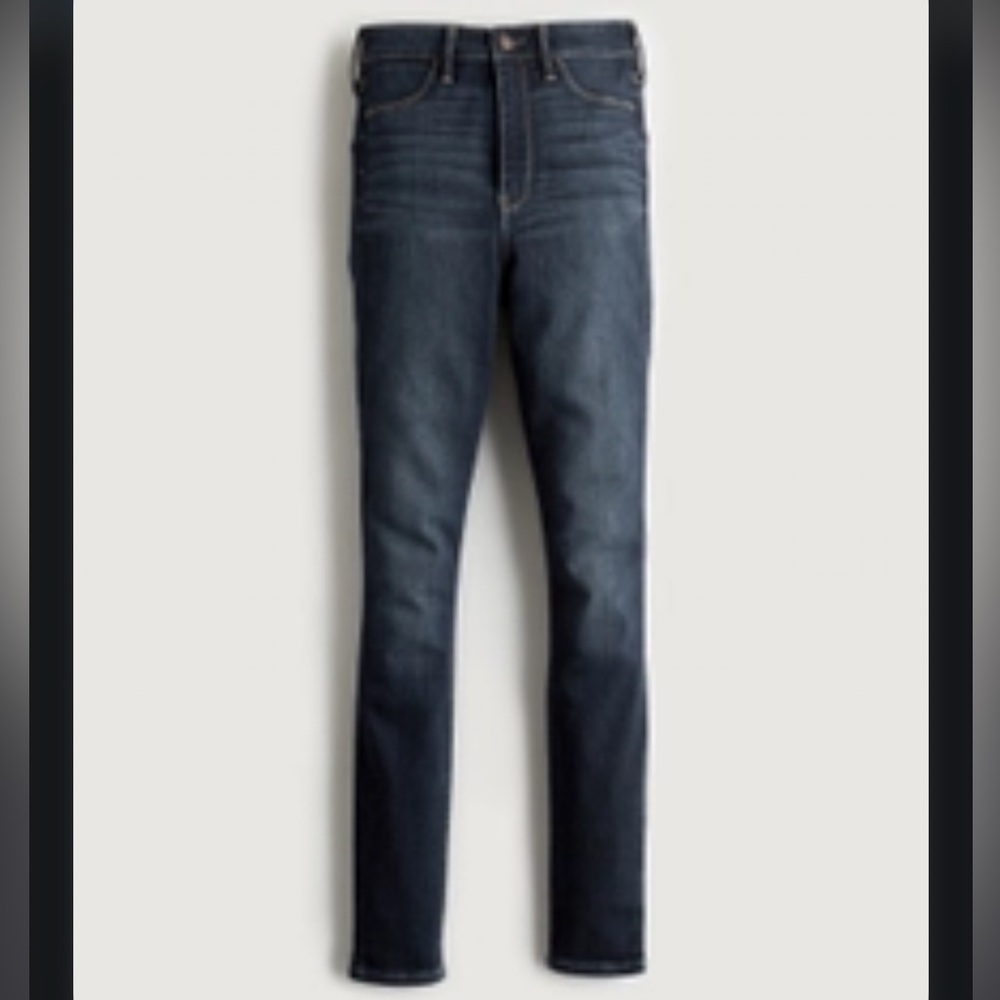 Brand Mew with tag Hollister High-rise blue skinny jeans 26 Regular